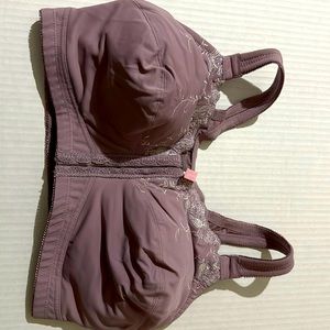Lavender Comfort Choice Embroidered Posture bra size 38G. New w/o tags.